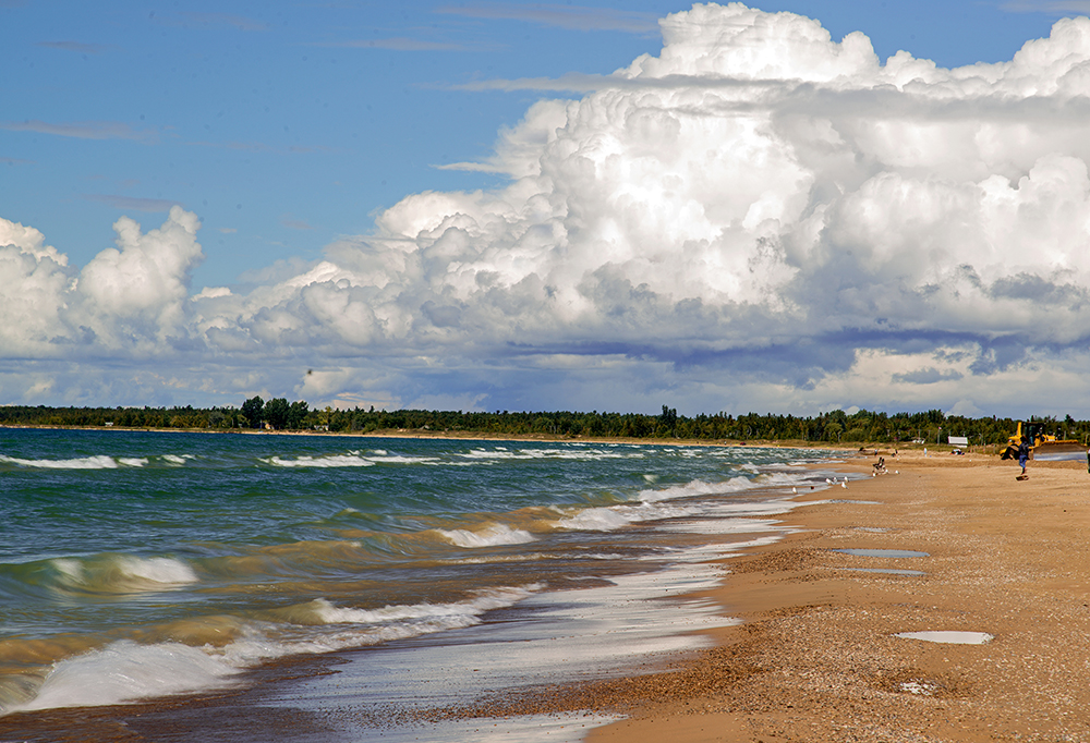 Sauble-Beach-Ontario-lake-huron-