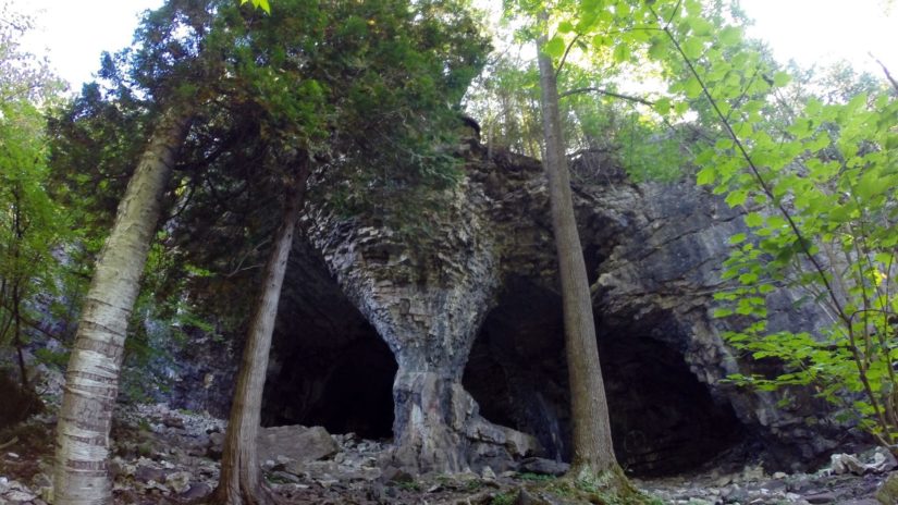 bruce-caves-wiarton-ontario-bayshore